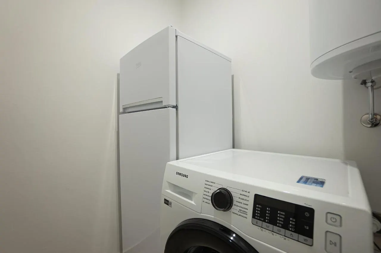 1Br Apartment With A Queen-Size Bed And Terrace - Contactless 24H Check-In Vienna
