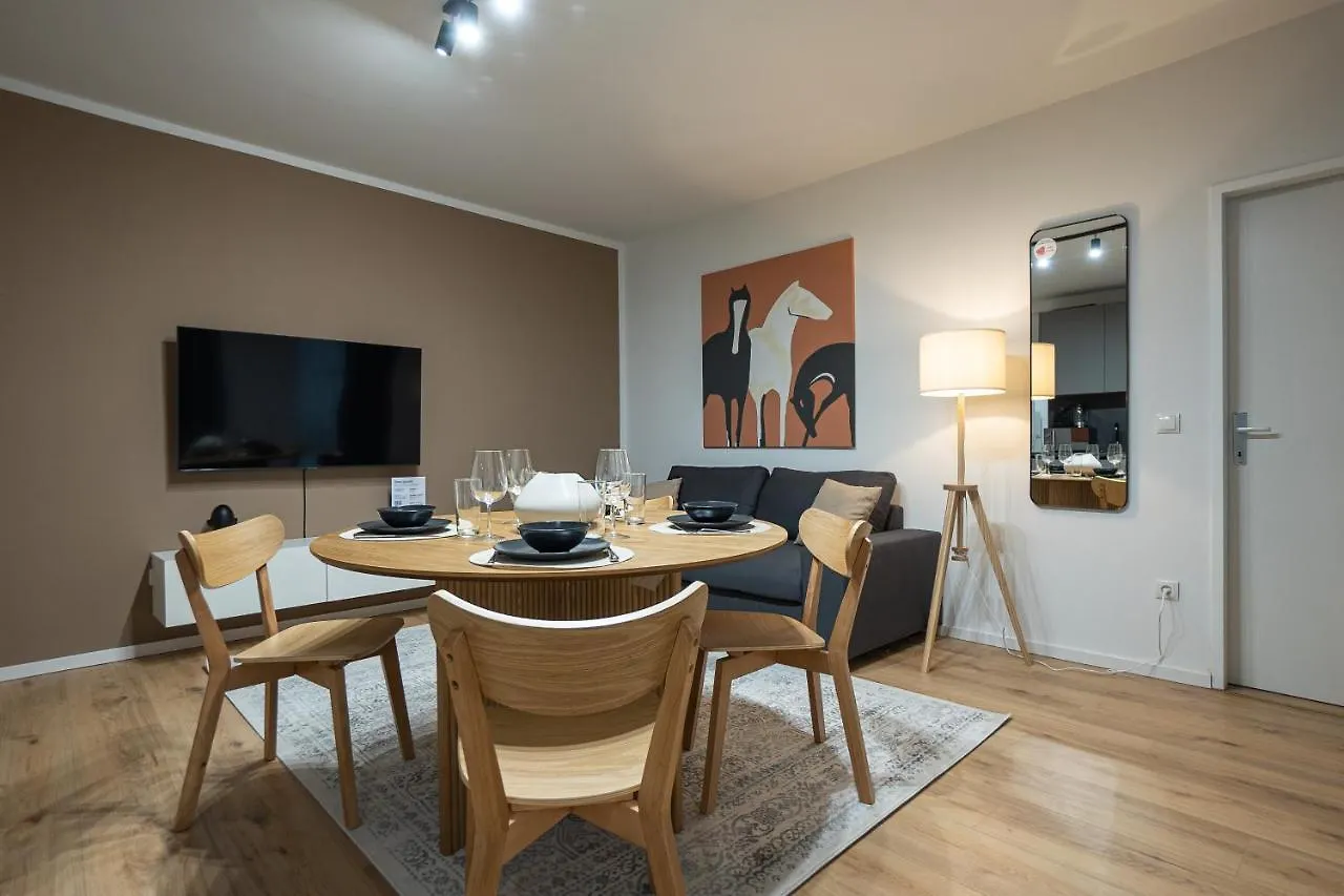 1Br Apartment With A Queen-Size Bed And Terrace - Contactless 24H Check-In Vienna